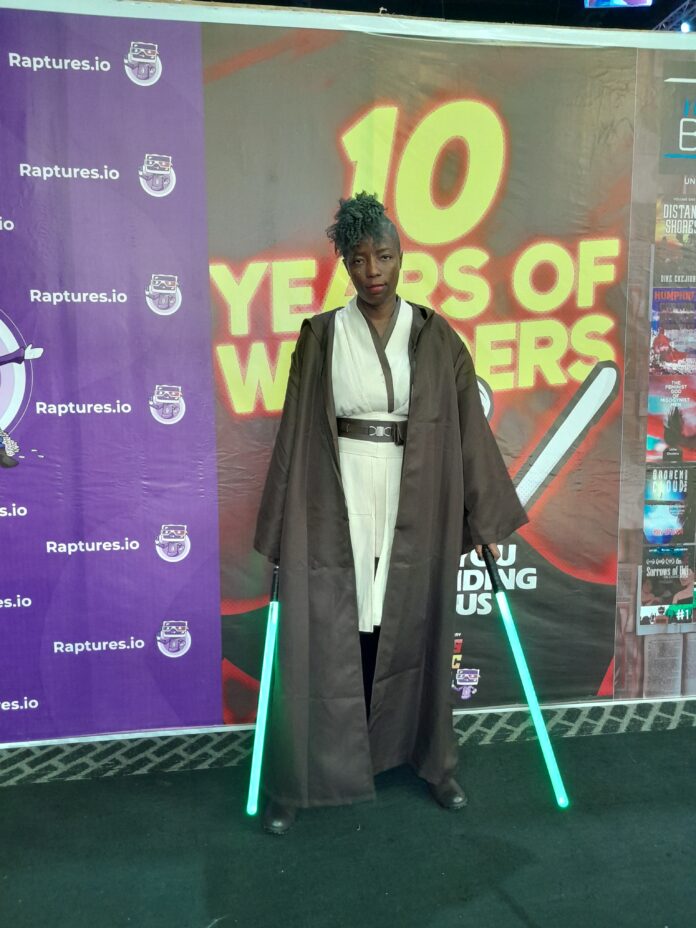 If you love comics, games, and Nigerian entertainment, then you would absolutely enjoy the Lagos comic con. Being the 10th anniversary of the first Comic Con to hold in Africa, it was something of a big deal.